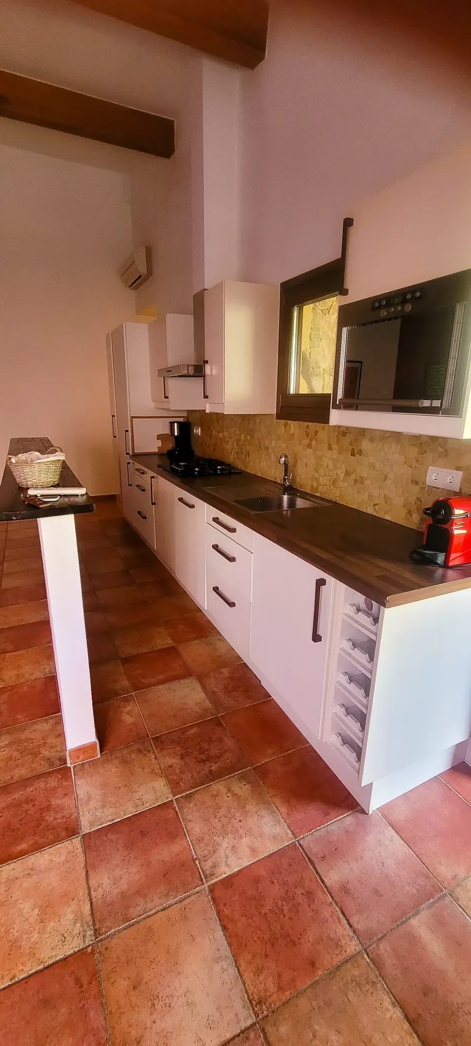 Intérieur chaleureux de villa