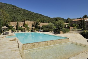 Piscine chauffée en Corse 